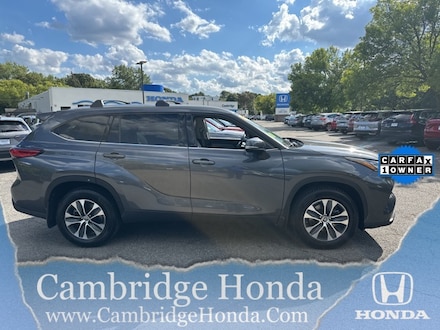 2020 Toyota Highlander XLE SUV