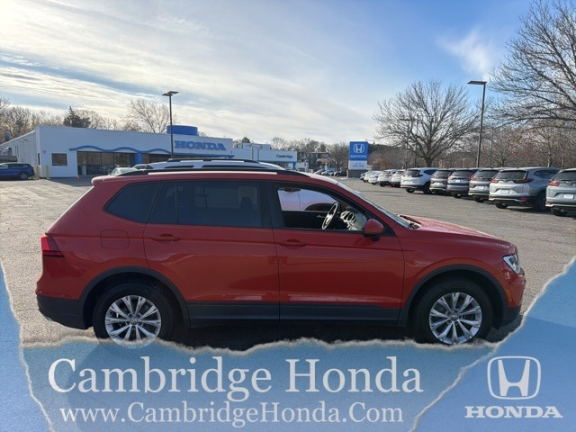 2019 Volkswagen Tiguan S's photo