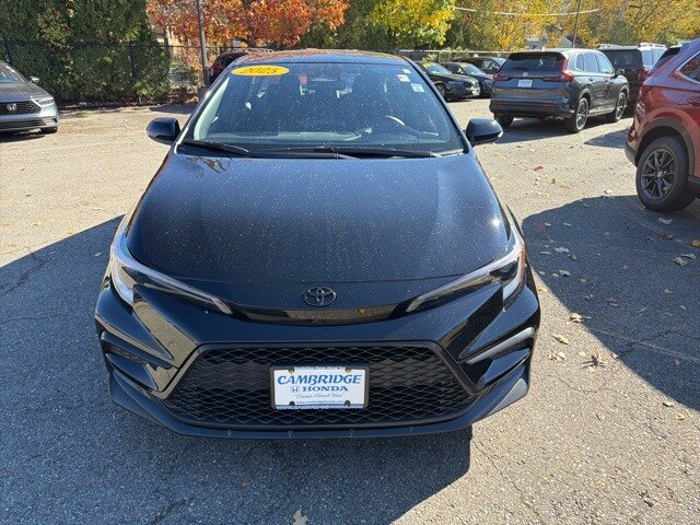 2025 Toyota Corolla SE photo 2
