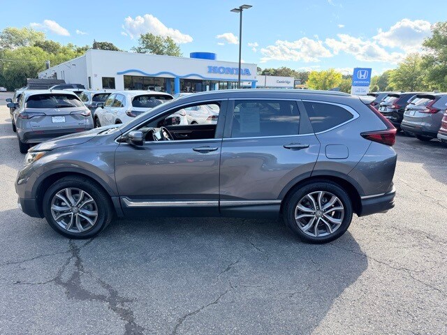 2022 Honda CR-V Touring photo 3