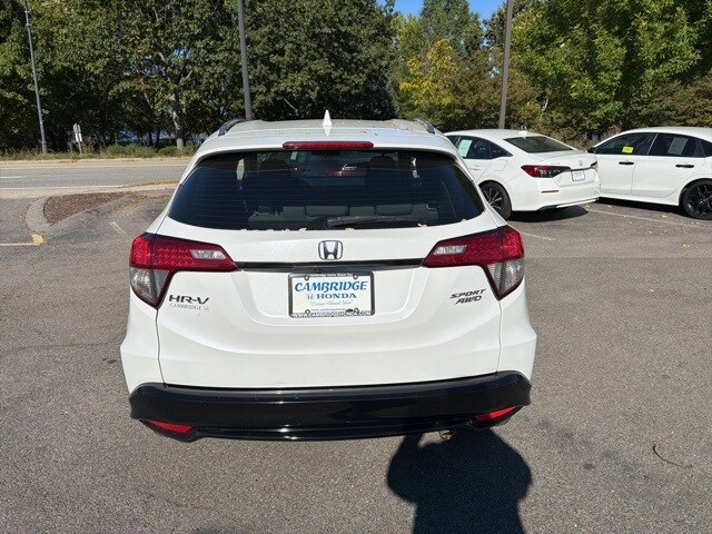 2019 Honda HR-V Sport photo 2