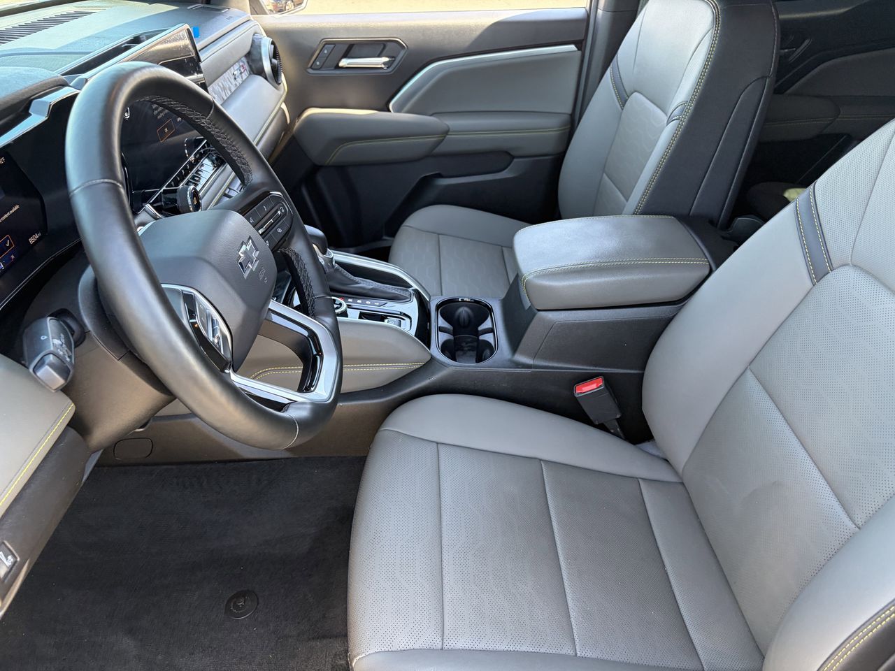 2026 Chevrolet Colorado ZR2 - Photo 22