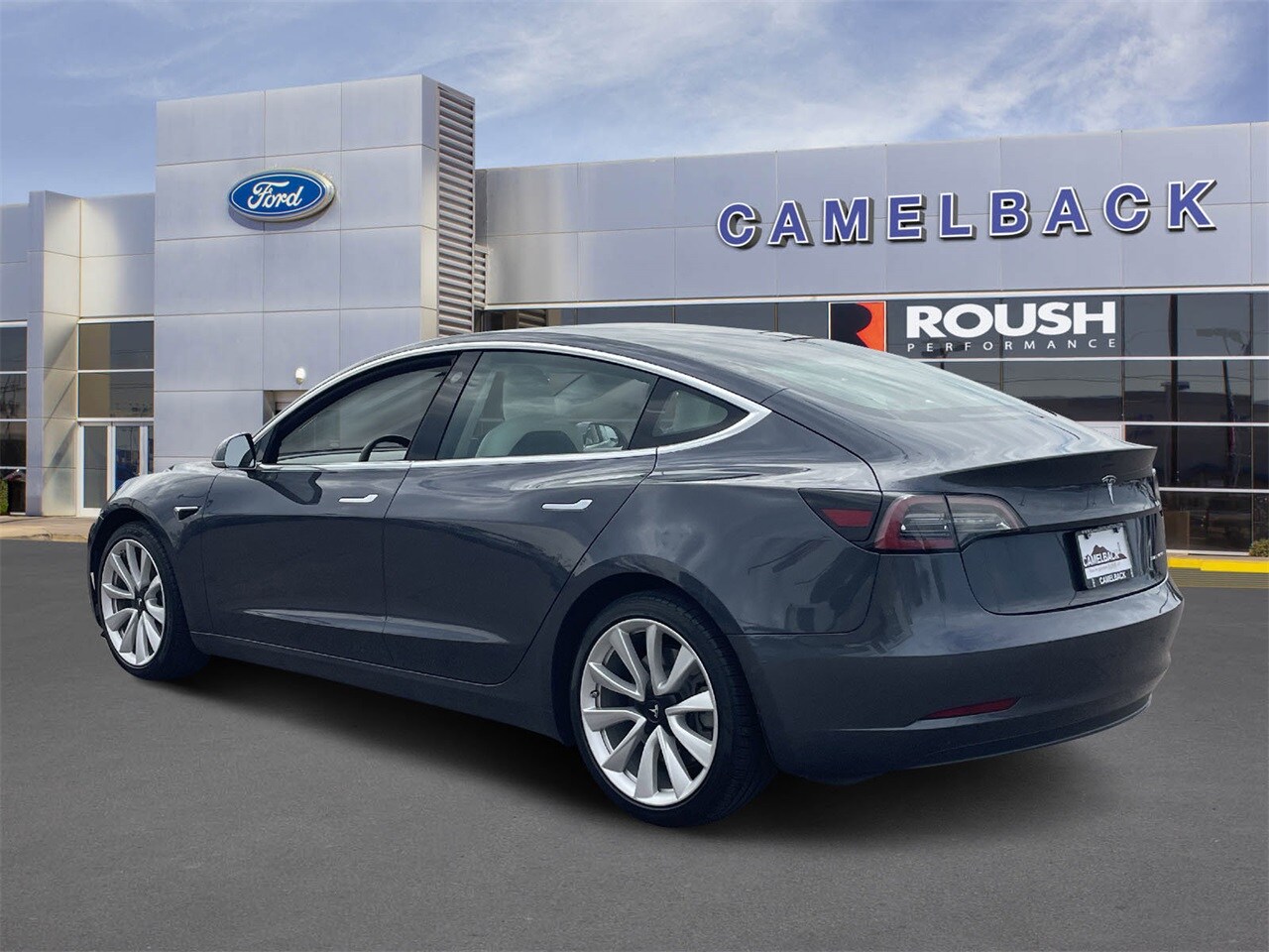2019 Tesla Model 3 Long Range photo 2