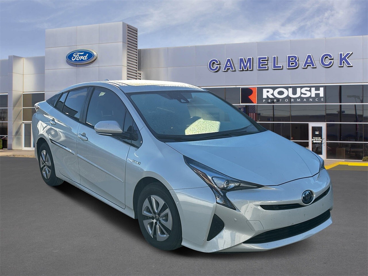2016 Toyota Prius Four photo 2