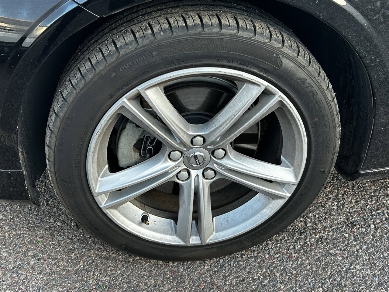 2018 Volvo S90 T5 Momentum photo 3