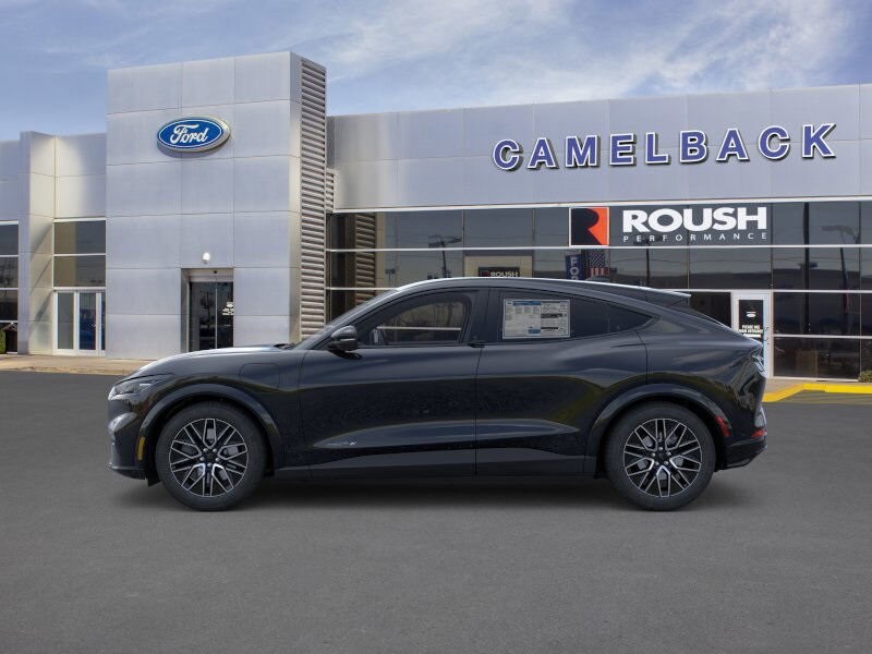 2025 Ford Mustang Mach-E Premium photo 3