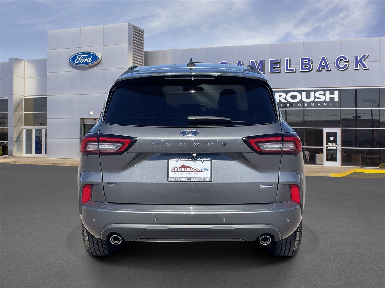 2024 Ford Escape ST-Line Elite photo 2