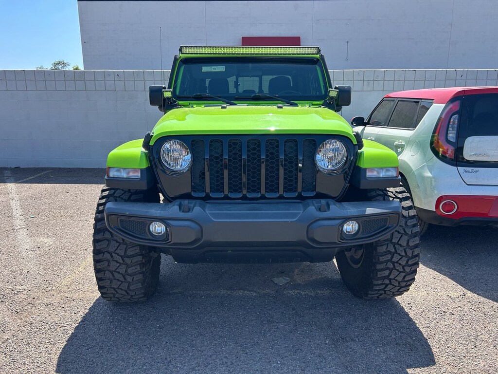 Used 2021 Jeep Gladiator Willys Truck Crew Cab