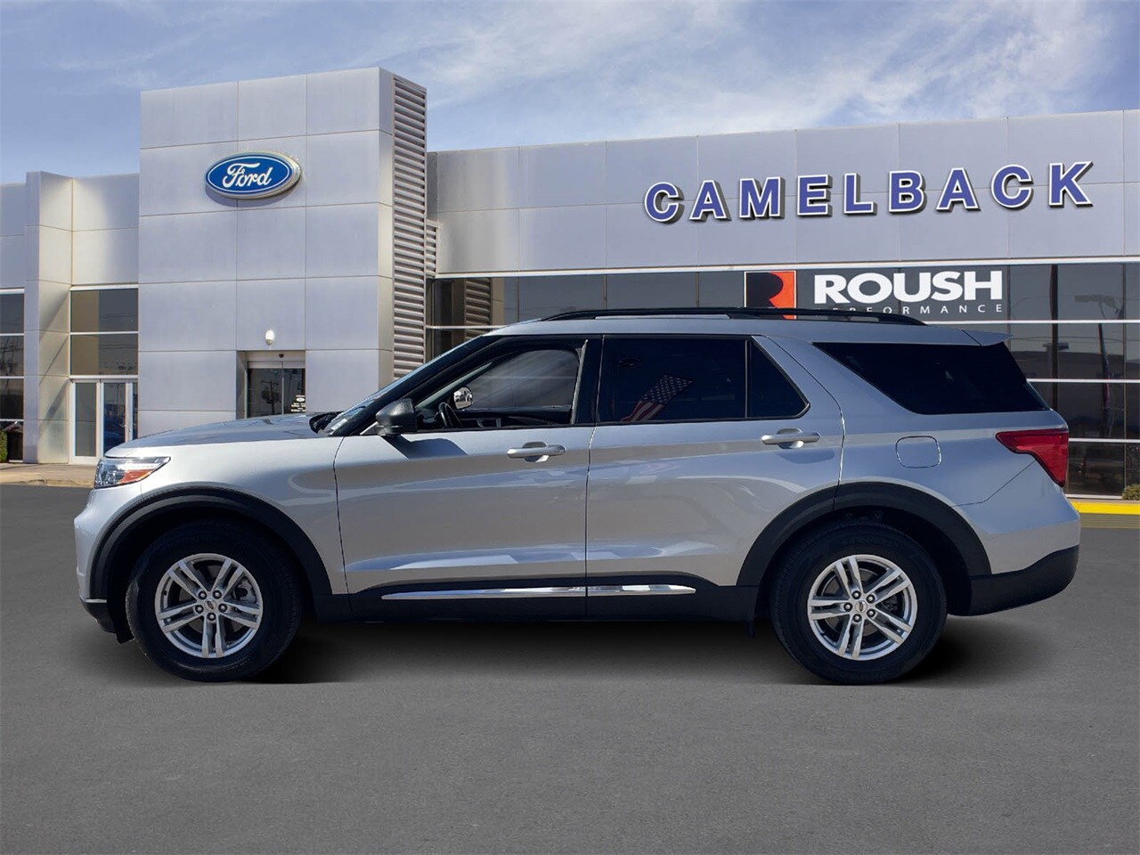 2020 Ford Explorer XLT photo 2