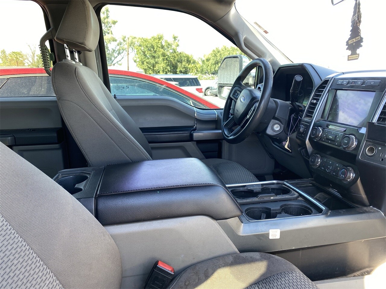 2022 Ford F-250 XLT photo 4