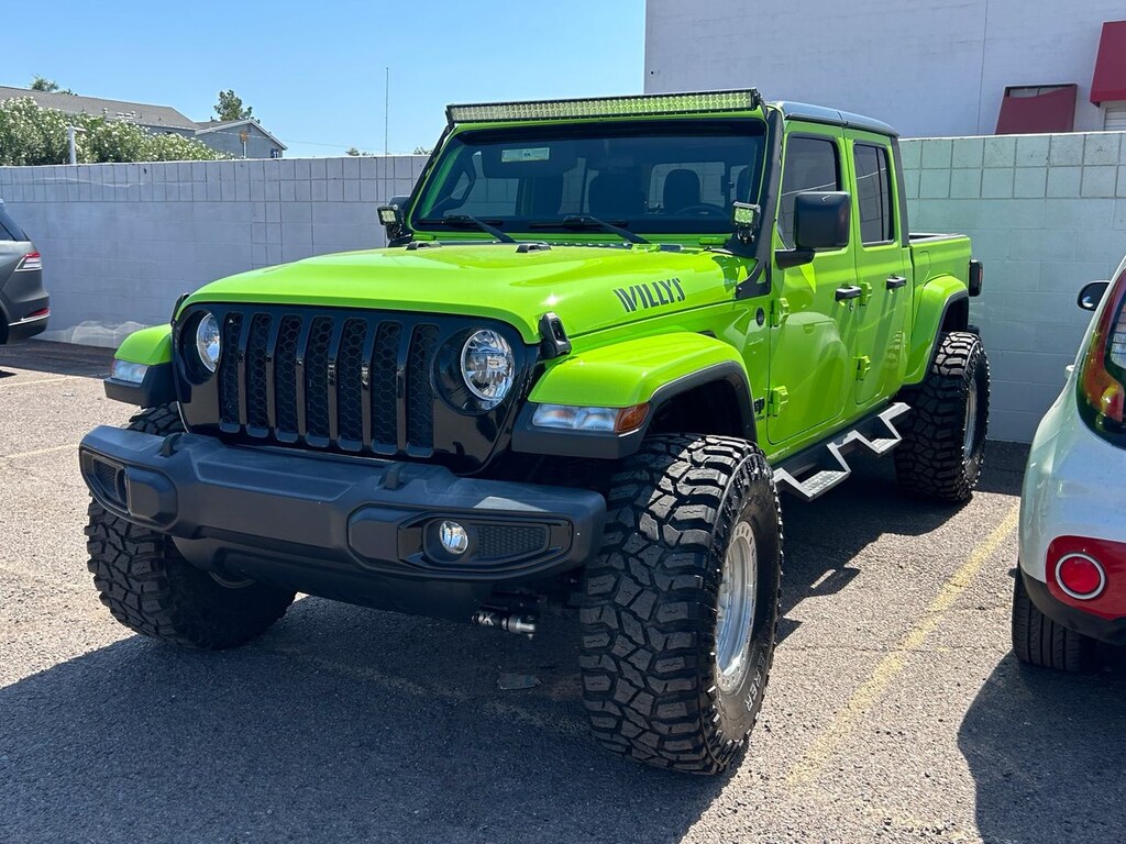 Used 2021 Jeep Gladiator Willys Truck Crew Cab