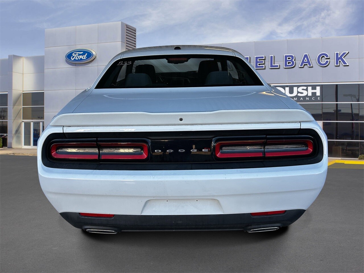 2019 Dodge Challenger SXT photo 3