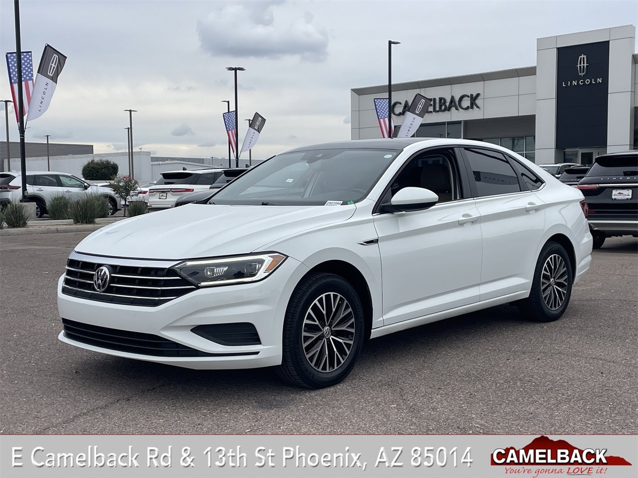 2019 Volkswagen Jetta SEL's photo