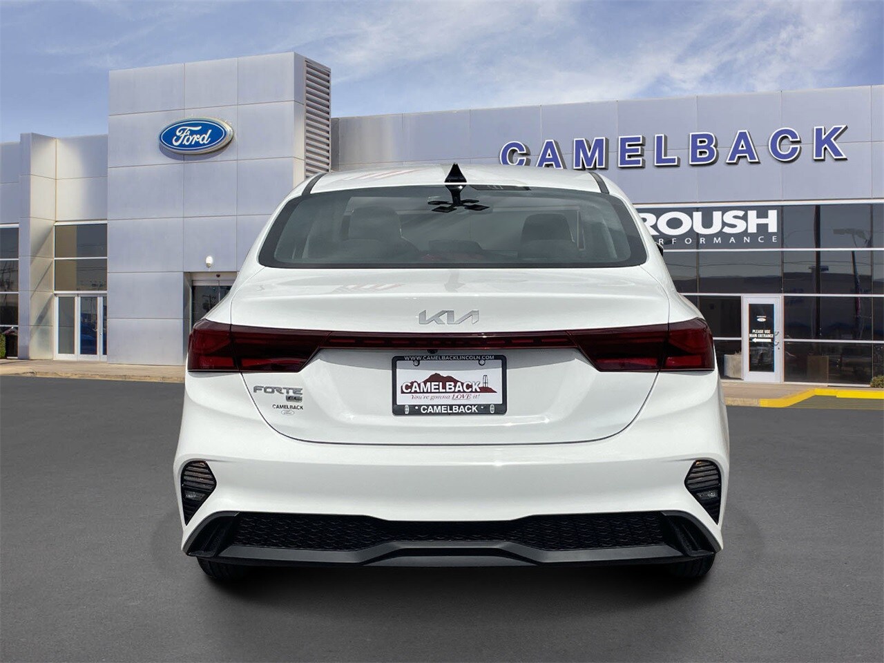 2023 Kia Forte LX photo 3