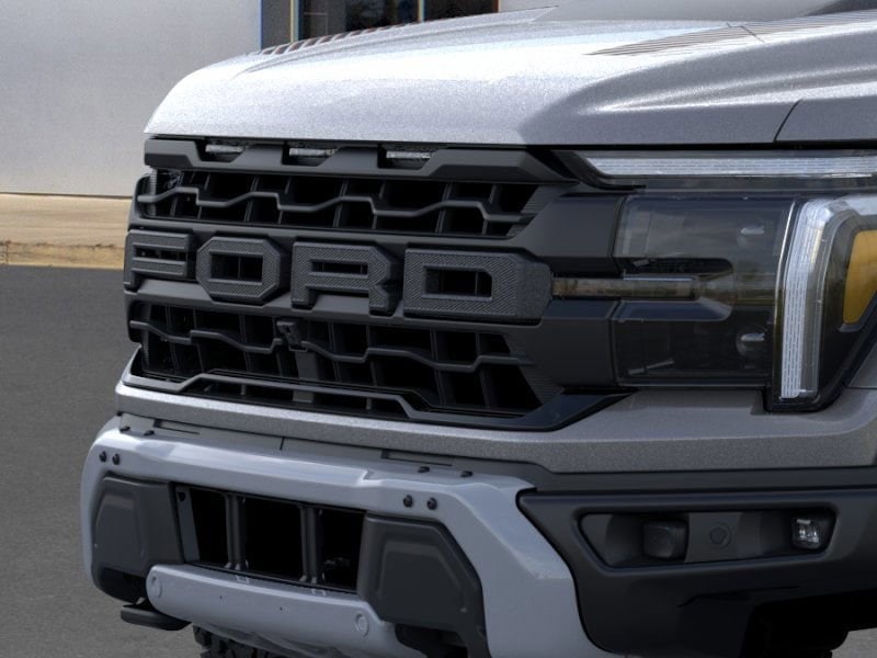 2025 Ford F-150 Raptor - Photo 17