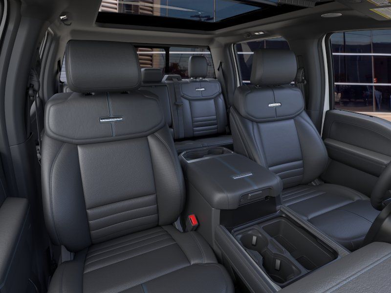 2026 Ford F-350 Super Duty Platinum - Photo 10