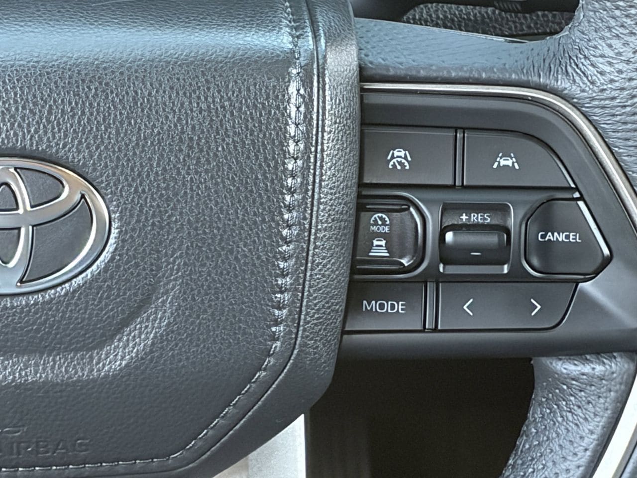 2025 Toyota Tacoma TRD Off Road - Photo 18