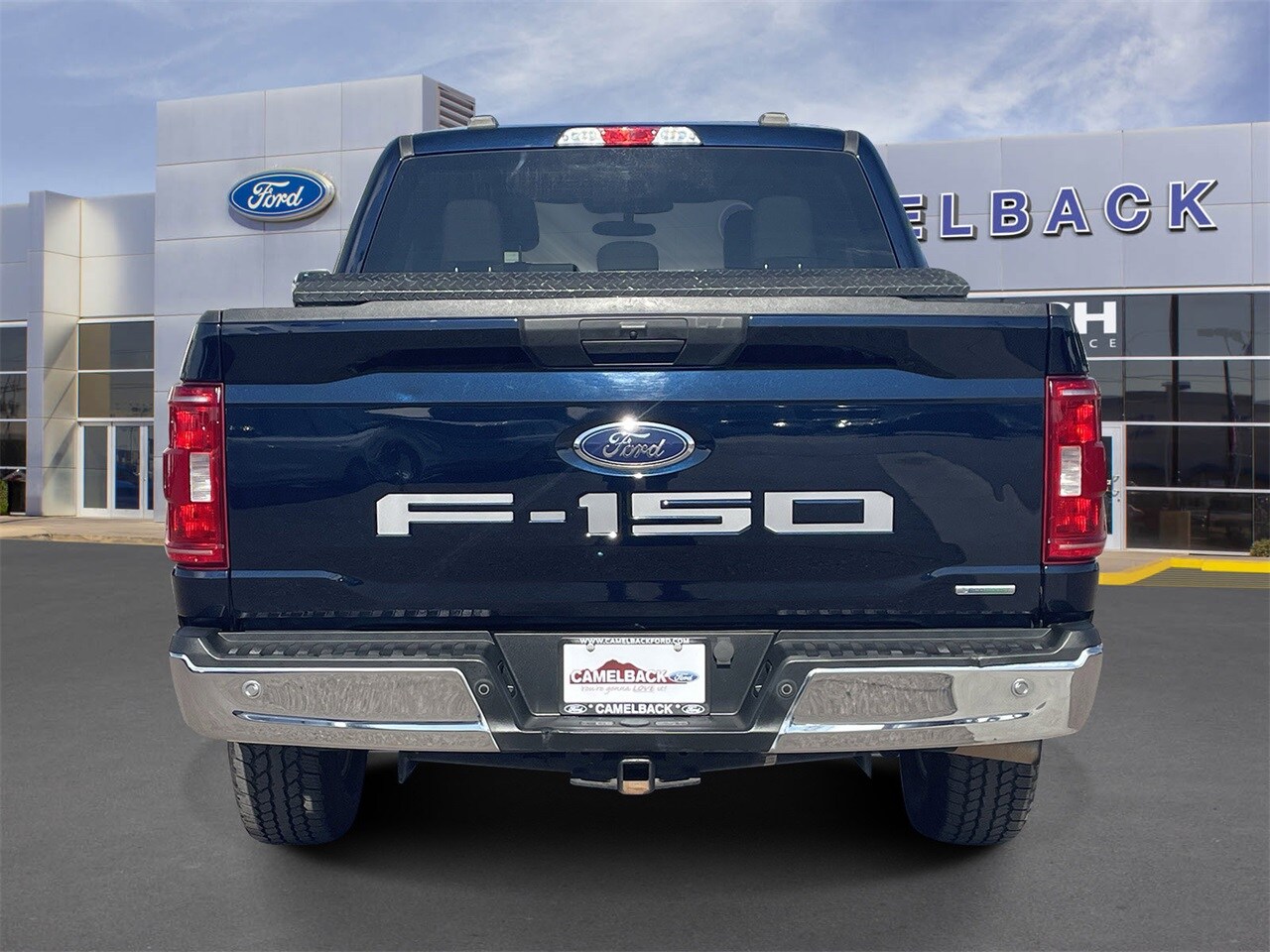 2023 Ford F-150 XLT photo 3