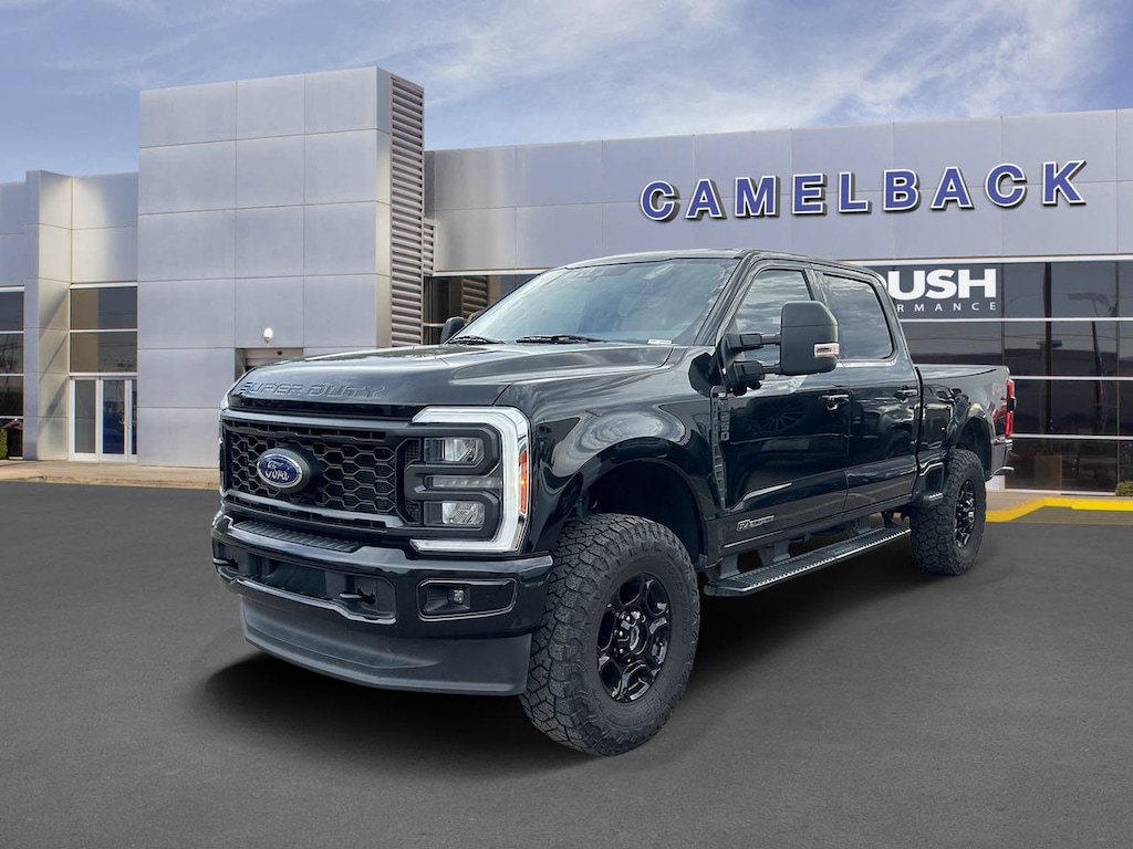 Used 2023 Ford F-250 XLT Truck Crew Cab