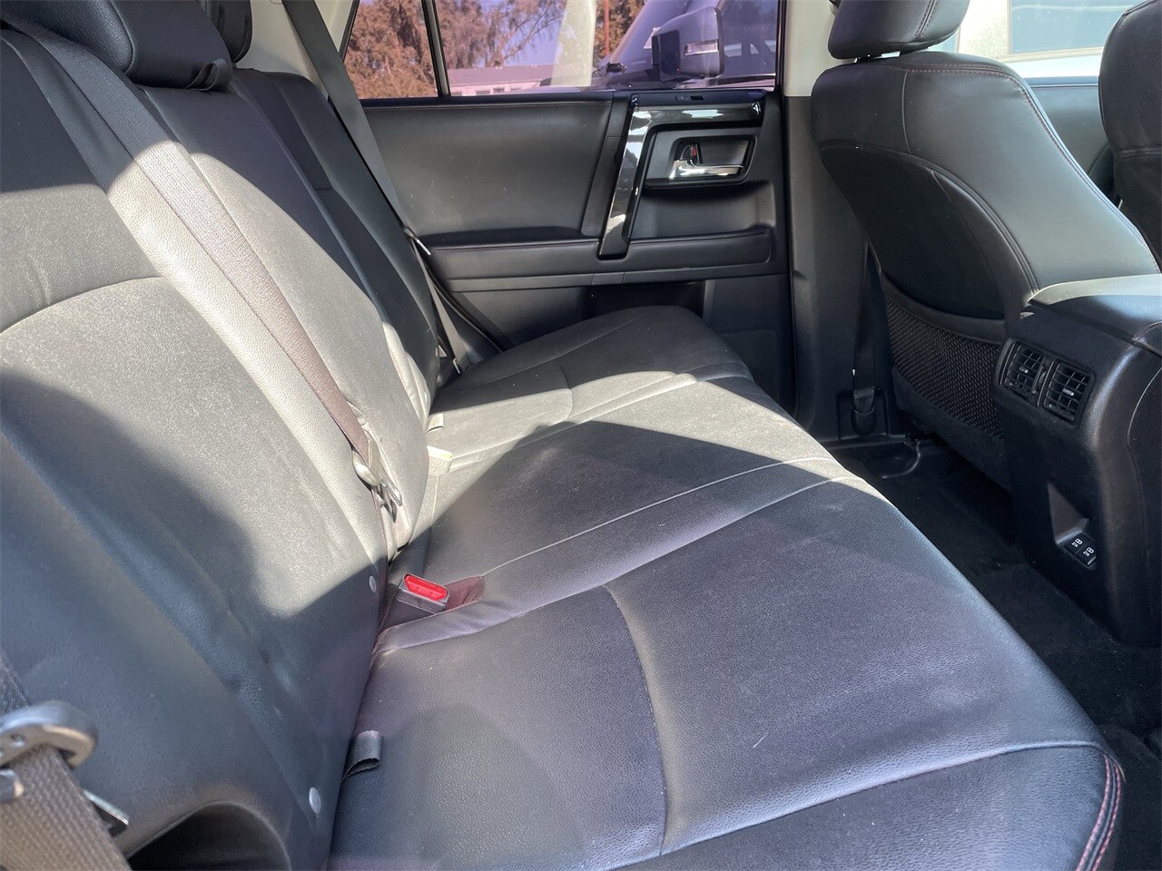 2022 Toyota 4Runner TRD Off-Road Premium photo 4