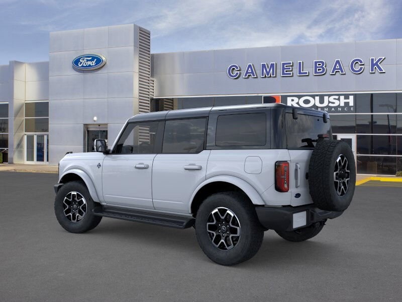 2025 Ford Bronco Outer Banks photo 4