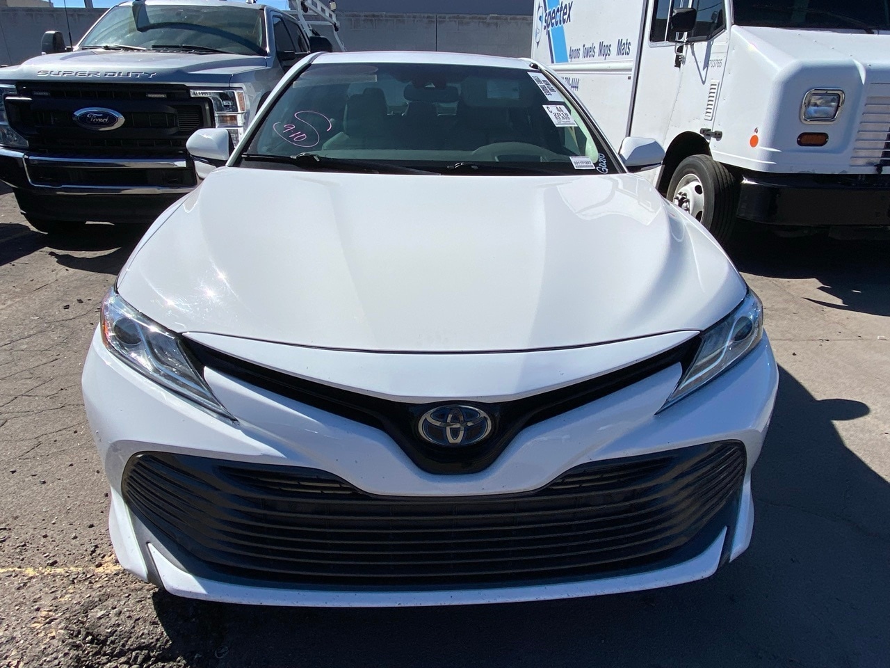 Used 2018 Toyota Camry XLE Hybrid with VIN 4T1B21HK6JU008964 for sale in Phoenix, AZ