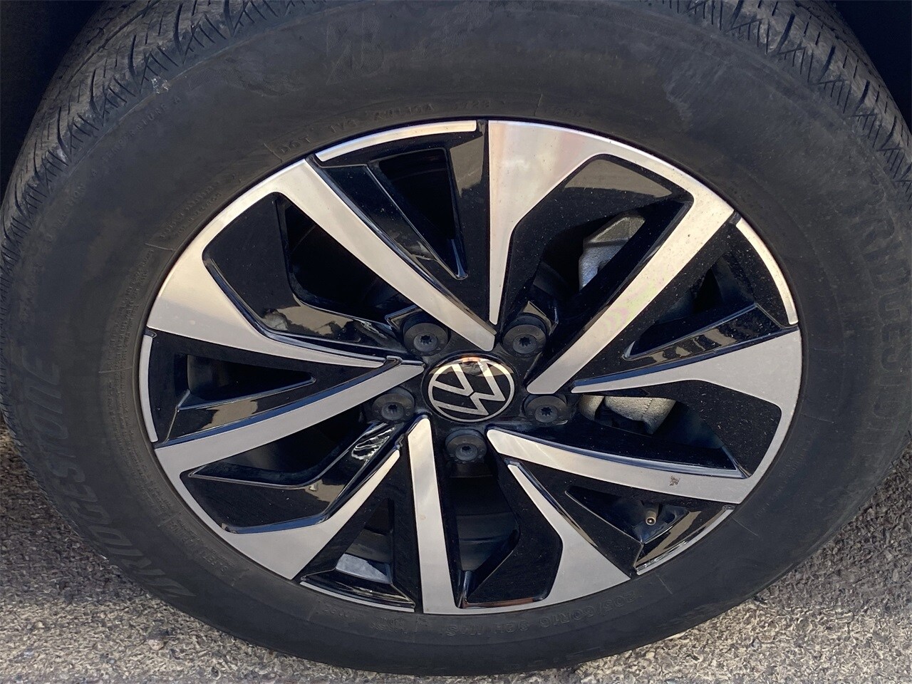 2024 Volkswagen Jetta 1.5T S photo 3