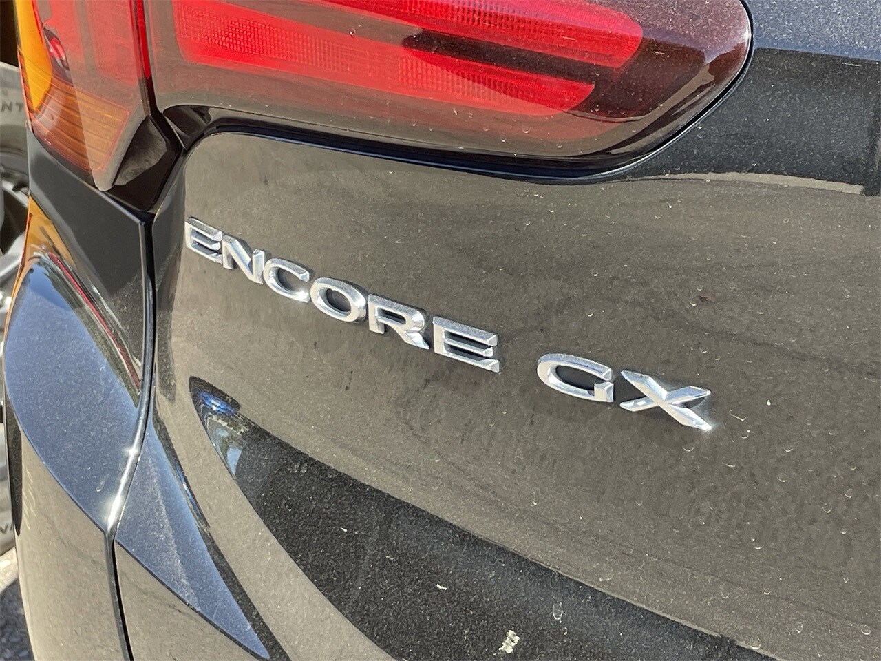 2021 Buick Encore GX Select photo 2