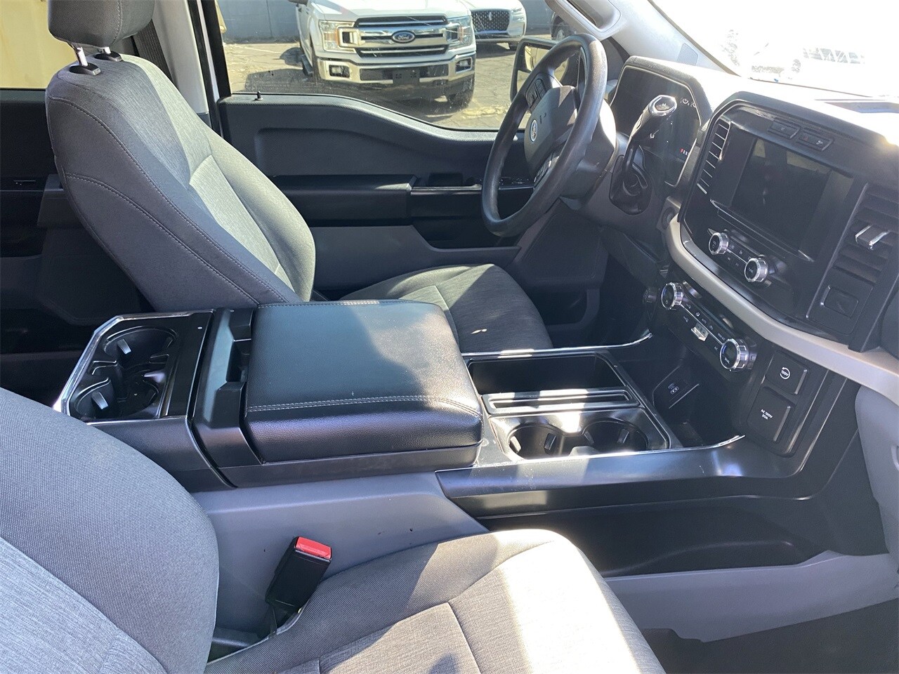 2021 Ford F-150 XL photo 3