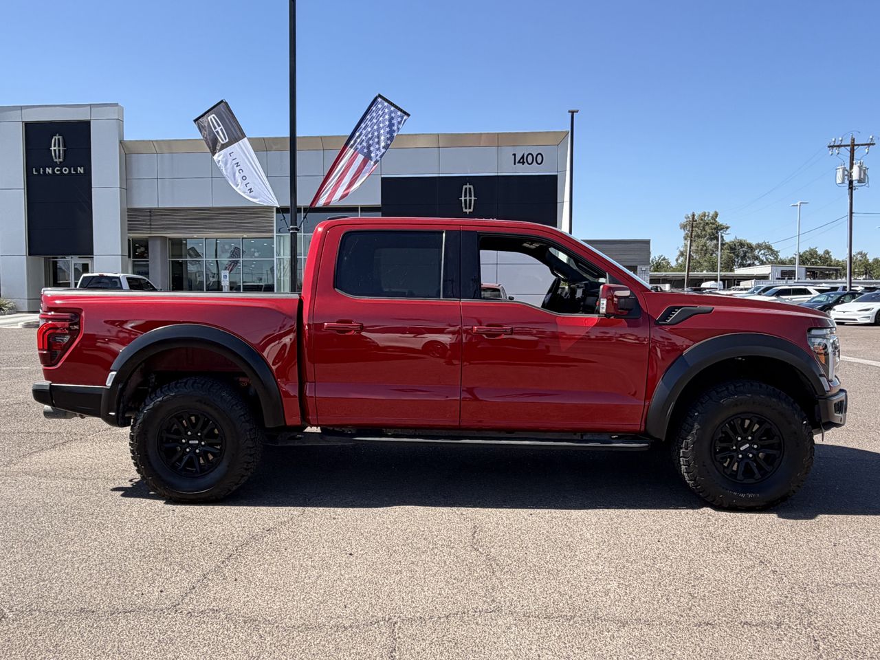 View vehicle photo 7