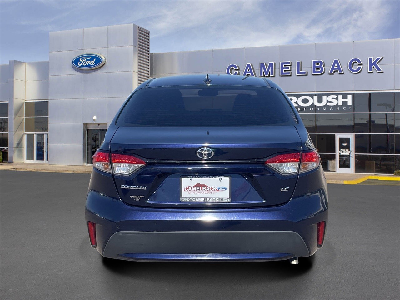 2021 Toyota Corolla LE photo 3