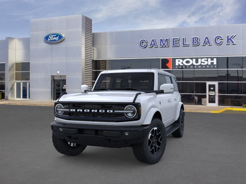 2025 Ford Bronco Outer Banks photo 2