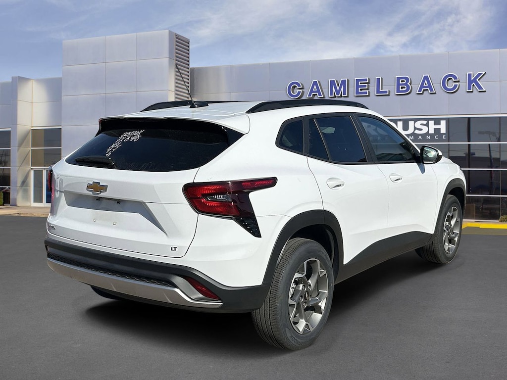 Used 2025 Chevrolet Trax LT SUV