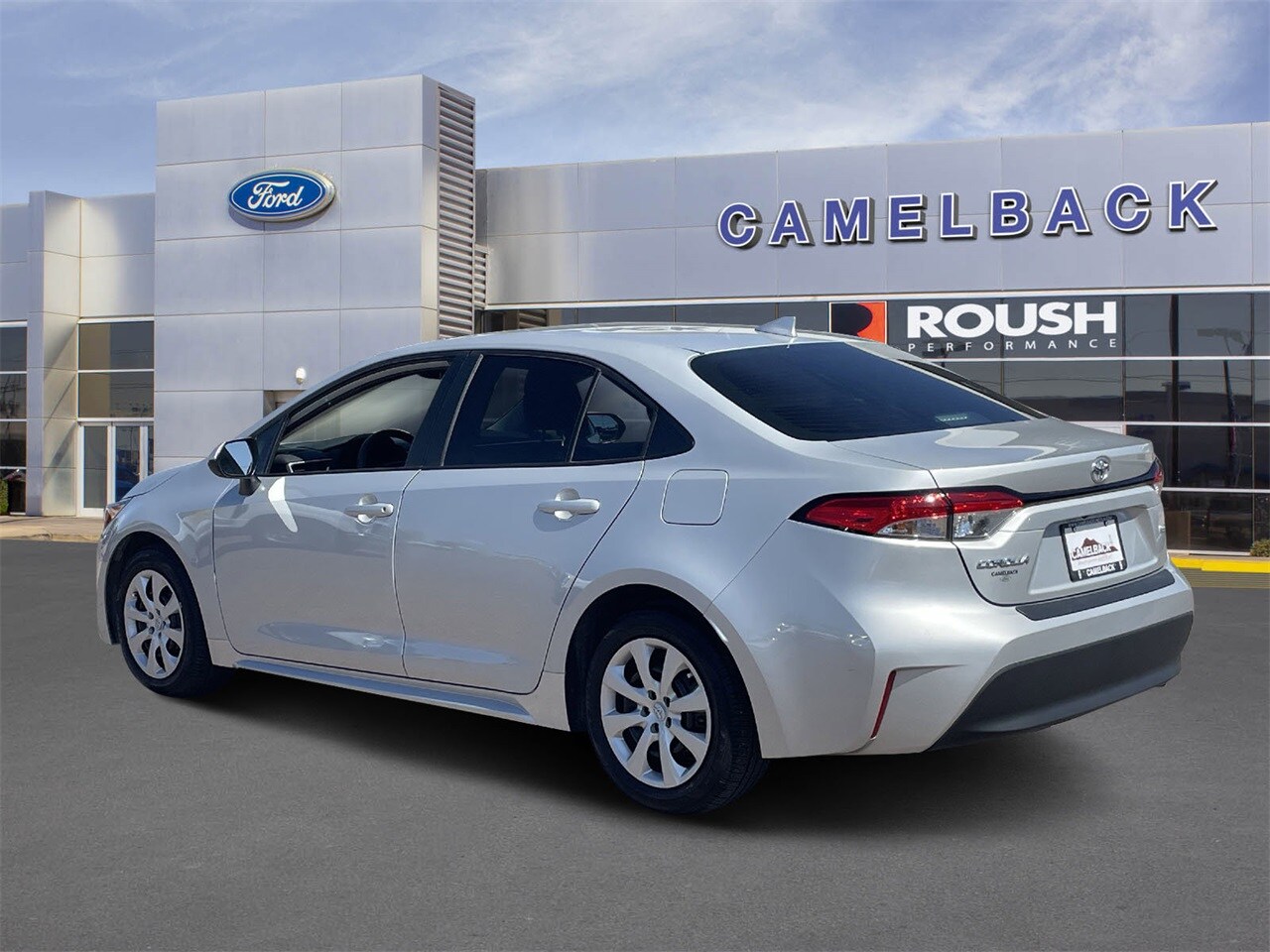 2024 Toyota Corolla LE photo 2