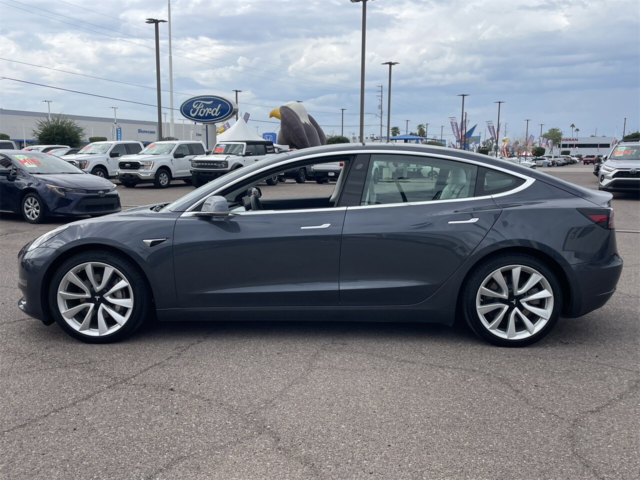 2019 Tesla Model 3 Long Range photo 2
