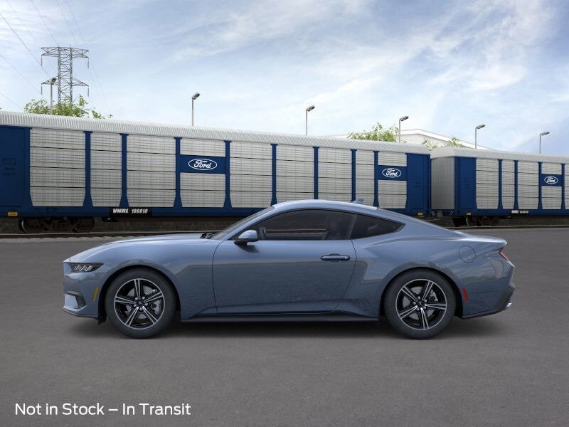 2025 Ford Mustang EcoBoost photo 3