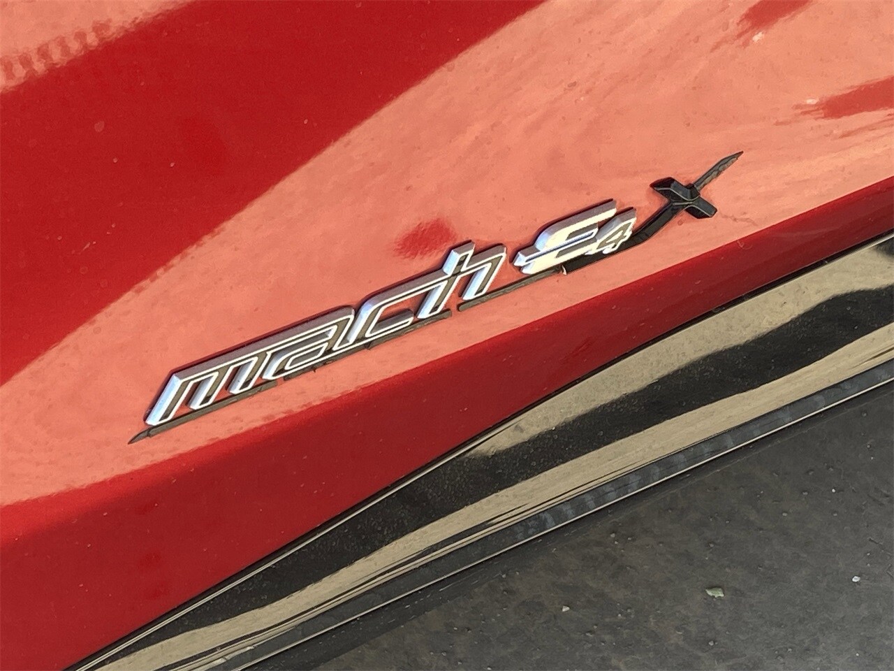 2021 Ford Mustang Mach-E Premium photo 3