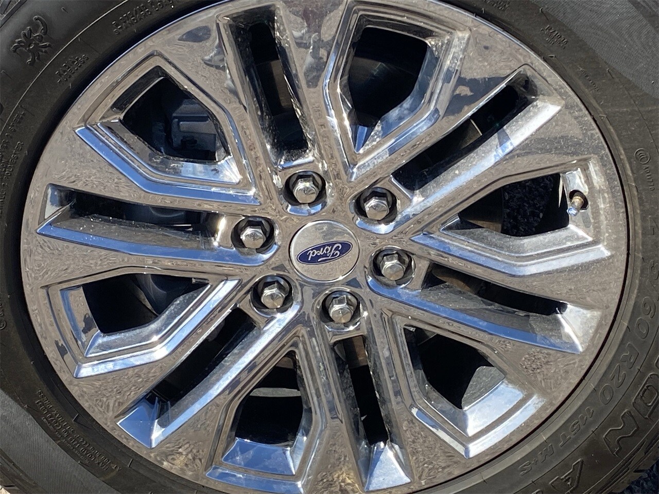 2022 Ford F-150 Platinum photo 3