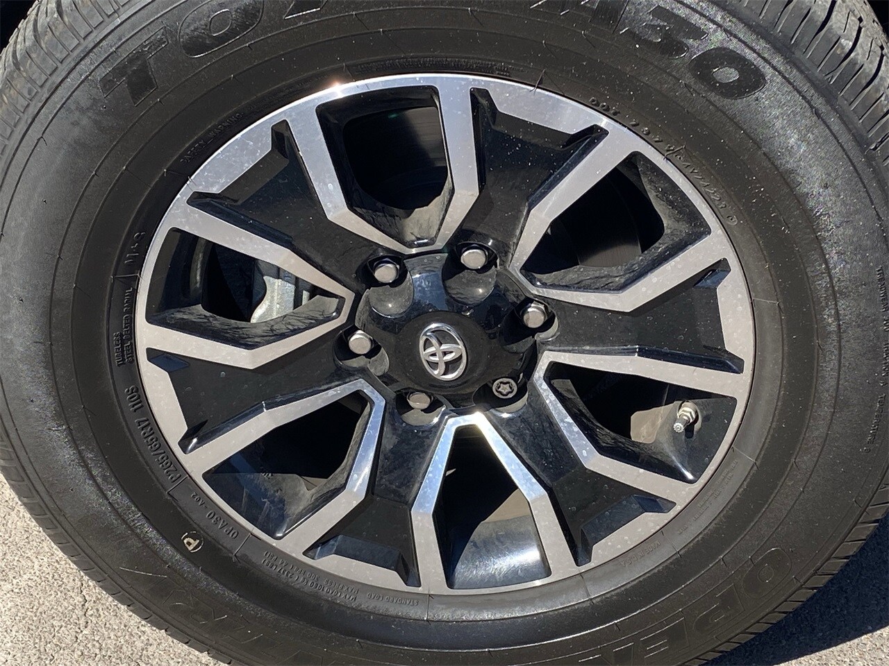 2020 Toyota Tacoma TRD Sport Double Cab photo 2