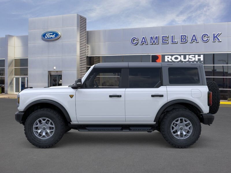 2025 Ford Bronco Badlands photo 2