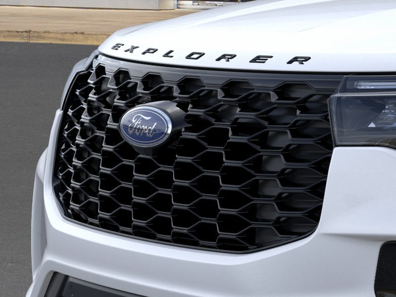 2026 Ford Explorer ST-Line - Photo 17