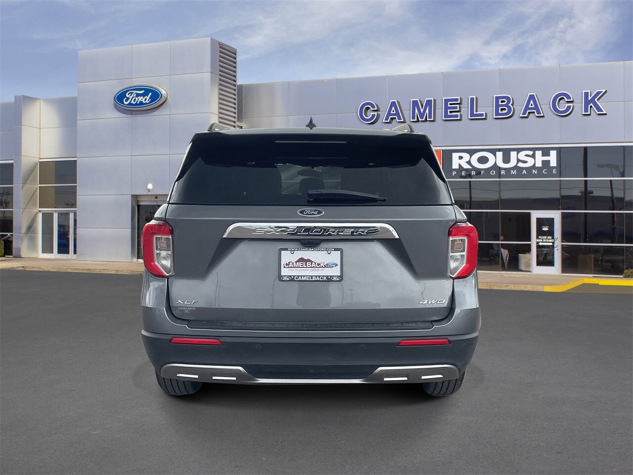 2023 Ford Explorer XLT photo 4