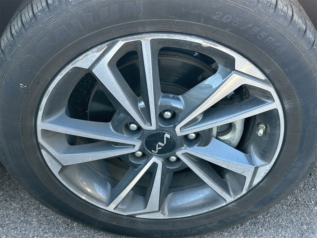 Used 2024 Kia Forte LXS Sedan