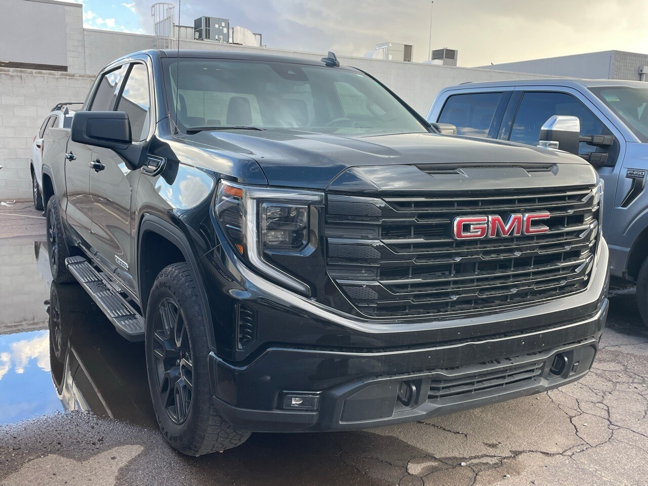 2024 Gmc Sierra 1500 Elevation photo 2