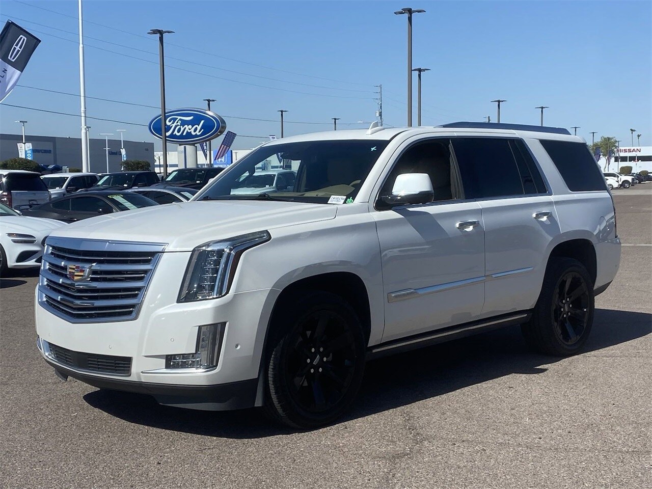 Used 2018 Cadillac Escalade Platinum with VIN 1GYS4DKJ1JR249182 for sale in Phoenix, AZ