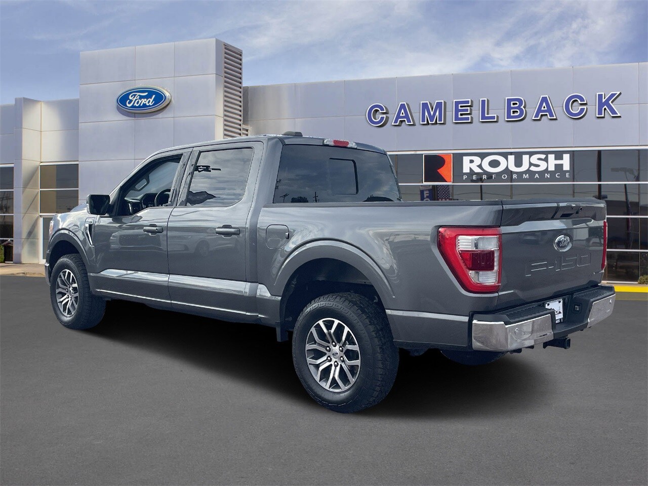 2022 Ford F-150 Lariat photo 2