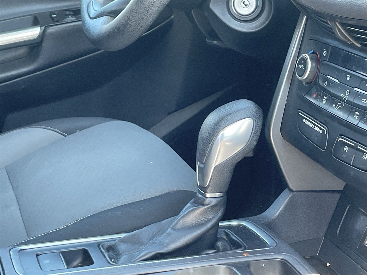 2018 Ford Escape SE photo 4