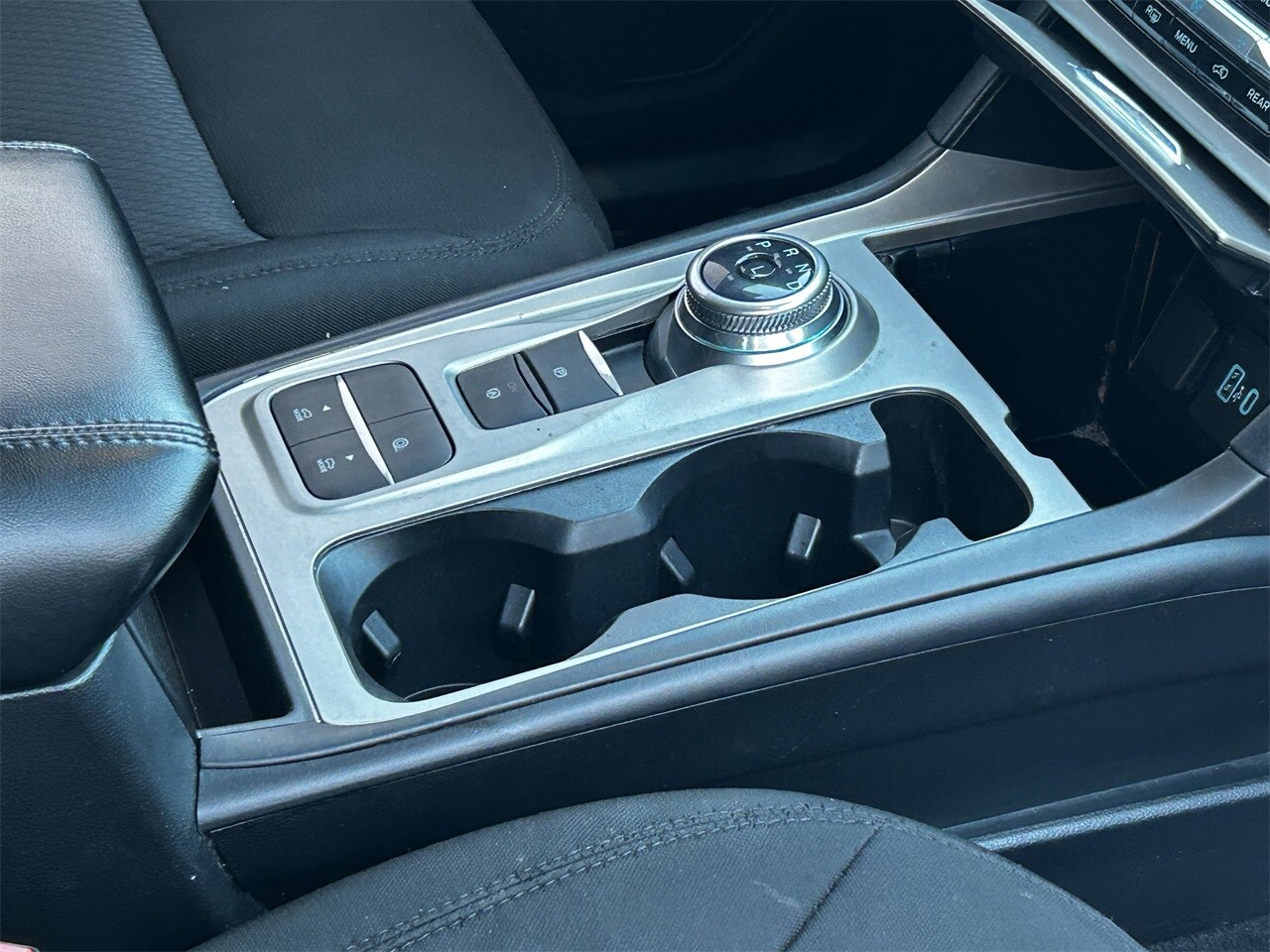 2022 Ford Explorer XLT photo 4