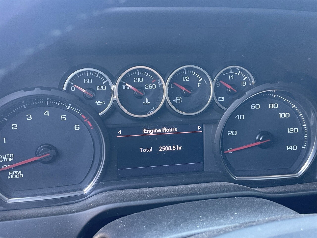 2022 Chevrolet Silverado 1500 LT photo 4