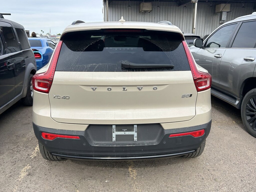 Used 2025 Volvo XC40 B5 Plus Dark Theme SUV